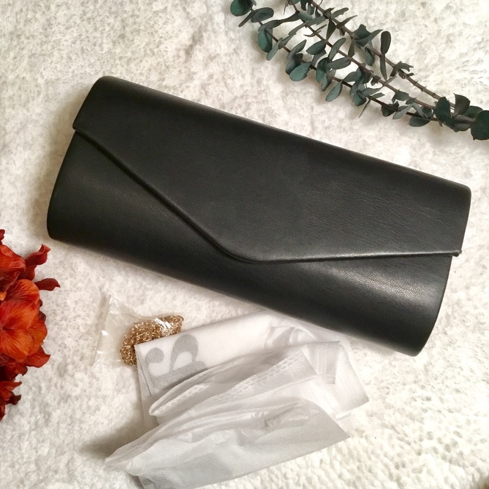 Black Clutch-5🌟Rated-One Left - Picture 5 of 7